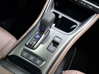 Lexus LBX 1.5 136cv HEV Elegant