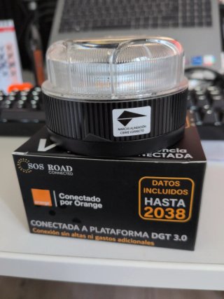 Baliza SOS DGT conectada y homologada