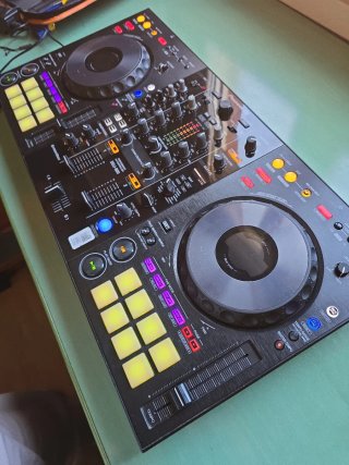 Controlador DJ Pioneer DDJ-800