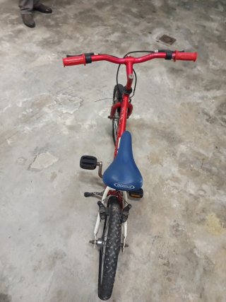 Bicicleta infantil Monty roja 6-8 años