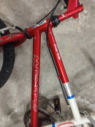 Bicicleta infantil Monty roja 6-8 años