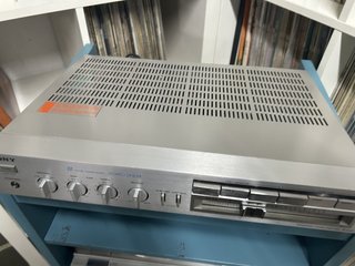 Amplificador Vintage Sony TA-AX3