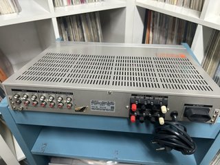 Amplificador Vintage Sony TA-AX3