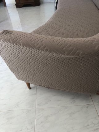 Copridivano tortora in tessuto elasticizzato