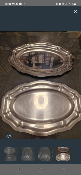 Due vassoi metallici argentati da 40 cm