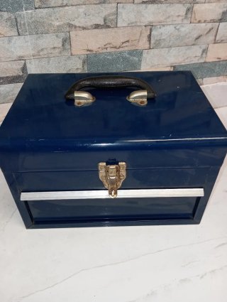 caja de herramientas de chapa metálica