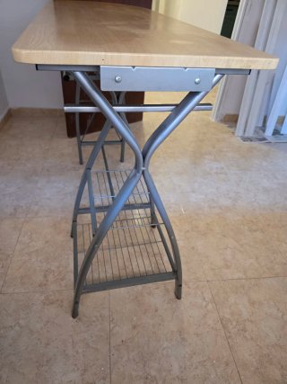 Mesa de cocina madera y metal