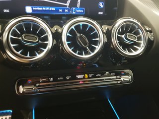 Mercedes-Benz GLA (H247) 2024