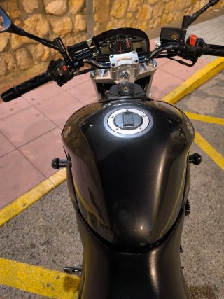 Suzuki GSR 600 Naked