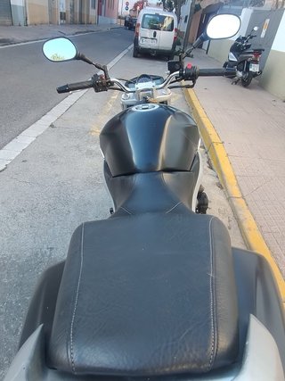 Suzuki GSR 600