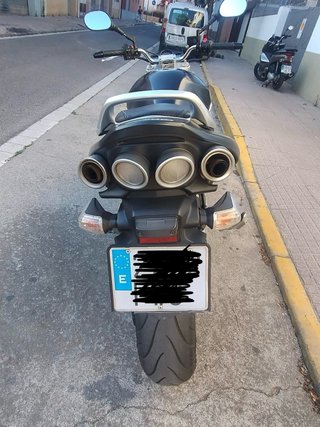 Suzuki GSR 600