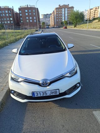 Toyota Auris 2015