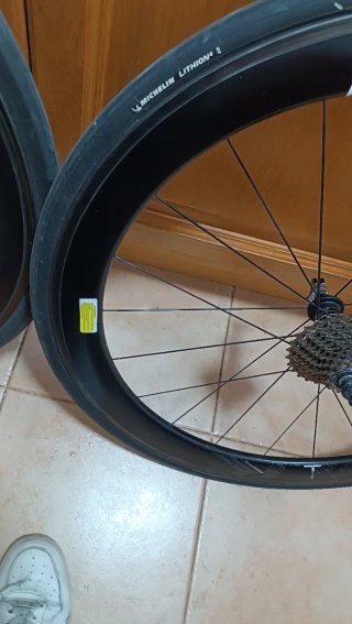 Ruedas de carbono SLRO Aero giant