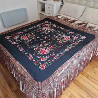 Mantón Manila Seda Bordado Negro