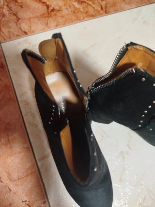 Botines Pull&Bear Negros Tachuelas