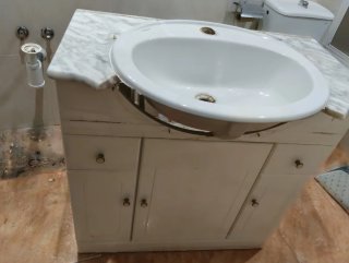 Mueble de baño mármol y madera