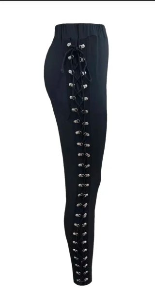 Leggings Góticos Negros con Cordones y anillas.