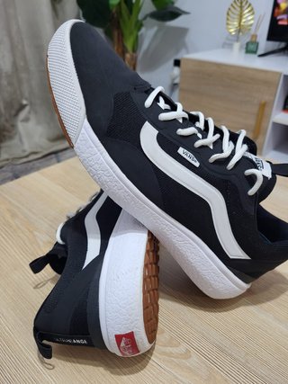 Vans UltraRange.  -T44.5