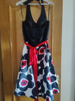 Vestido negro y rojo mujer