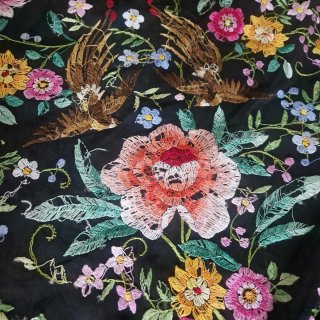 Mantón Manila Bordado Seda Negro