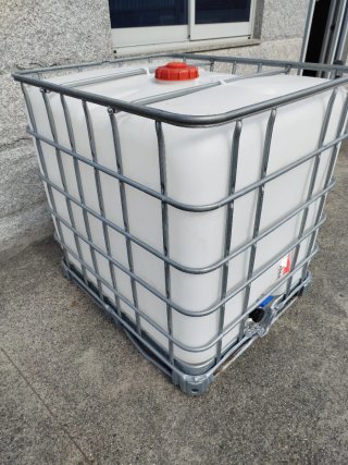 Depósito IBC 1000L con Jaula Metálica