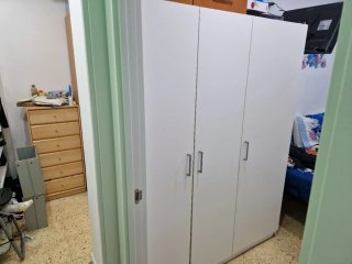 *URGE POR MUDANZA* Armario blanco de madera