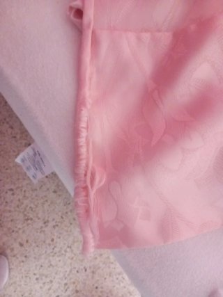 Juego de cortinas rosa y visillo