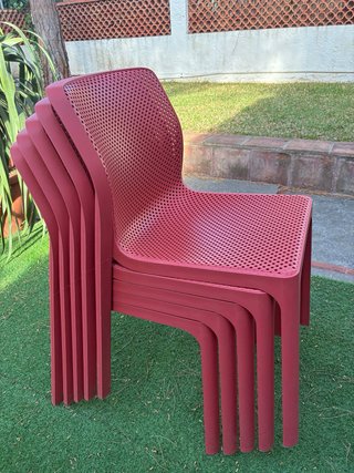 5 Sillas Nardi Rojas Apilables