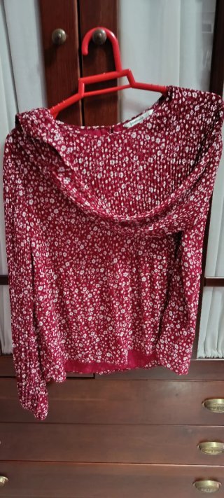 Camisa Stradivarius floral mujer
