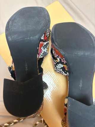 Tacones Bershka Serpiente Talla 41
