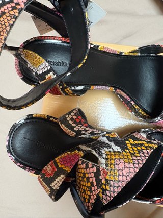 Tacones Bershka Serpiente Talla 41