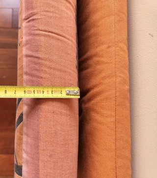2 colchonetas, sirven para diván o para exterior.