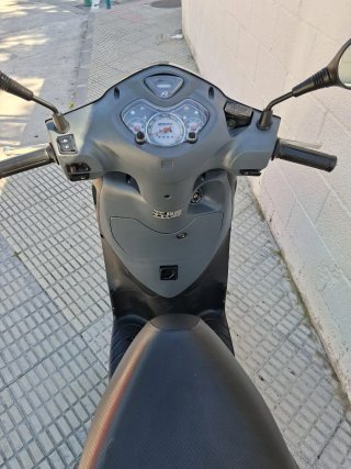 Honda PS 125i Passion Scooter Automática