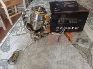 Carrete pesca réplica Shimano