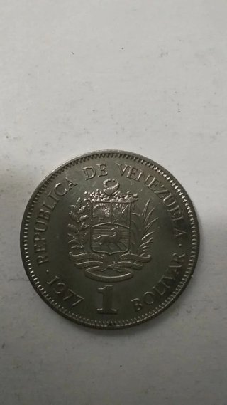 9 Monedas 1 Bolívar -Venezuela