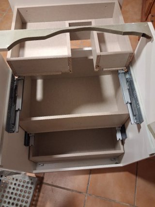 Mueble de baño blanco madera