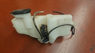 Botella Limpia Parabrisas Renault Clio