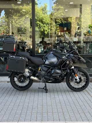 BMW R 1250 GS Adventure Negra