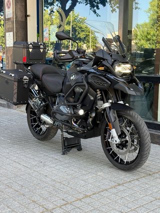 BMW R 1250 GS Adventure Negra