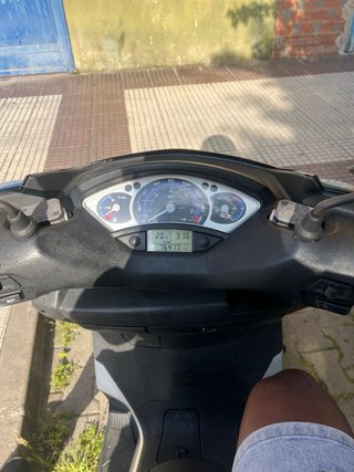 Yamaha XMAX 250 Scooter