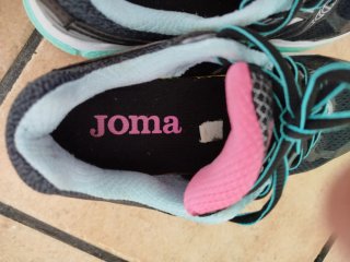Deportivas Joma Negras y Rosas