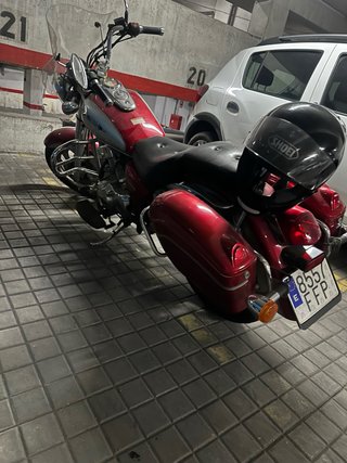 Moto HAMMEL 125 Cruiser Roja y Plateada