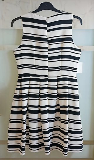 Vestido eventos rayas.