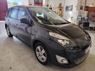 Renault Grand Scenic 2012