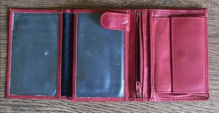 Cartera  de piel roja