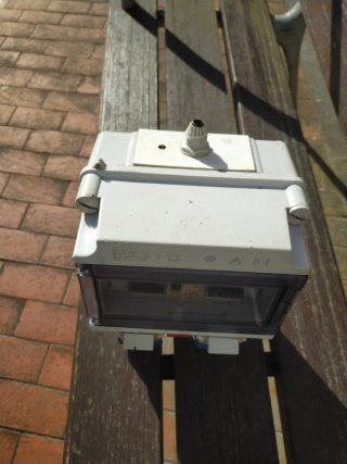 Caja de distribución eléctrica BJC T-13