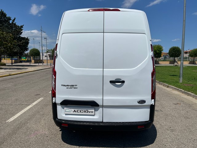 FORD TRANSIT CUSTOM L2 A PARTIR DE **325€/MES**