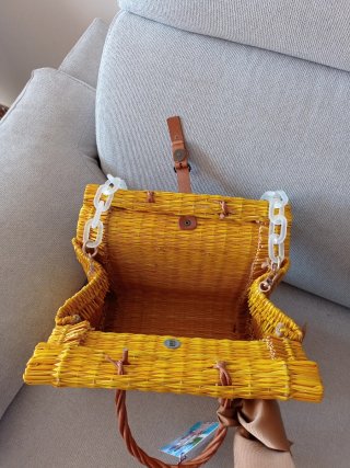 Bolso amarillo Kandhyma con cadena