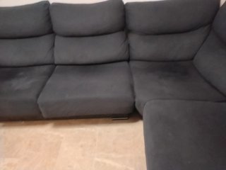 Sofá esquinero negro grande