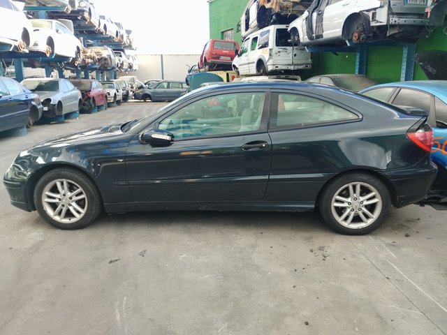 DESPIECE MERCEDES CLASE C (BM203), 2.2 CDI, 2004.